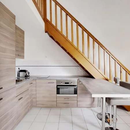 Duplex Alberti - Welkeys شقة